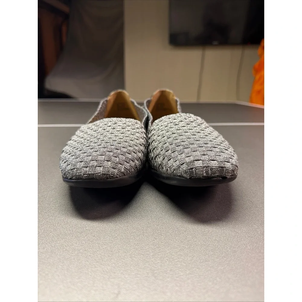 Comfortview Women's Size 9 WW Bethany Silver Woven Fabric Slip On